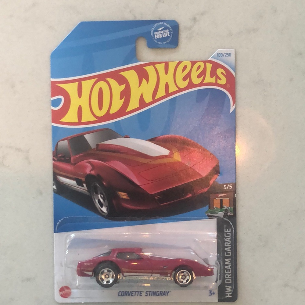 Hot Wheels Red Corvette Stingray